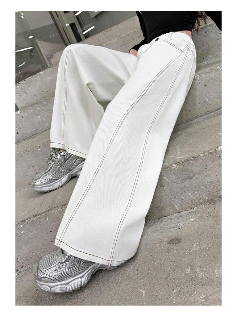 Girls' Wide-Leg Jeans - Fashionable Autumn Scimitar Pants for Middle Schoolers.