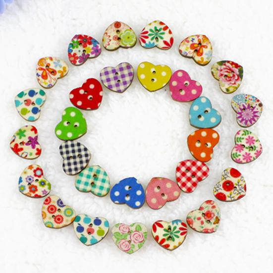 100Pcs Multicolor Heart Shaped 2 Holes Wood Sewing Scrapbooking Buttons