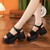 Einwort-Sandalen mit dicker Sohle für Damen-Sommer-Neuheiten 2025, modische und vielseitige höhenverlängernde Schuhe, leichte Muffin-Absatz-Damen