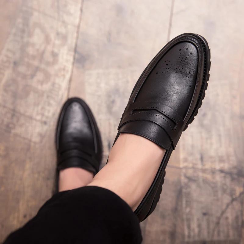 Men Oxfords Luxury Brand Penny Loafers Men Casual Shoes Leather Dress Shoes Big Size Brogue Carving Driving Party Shoes for Men
