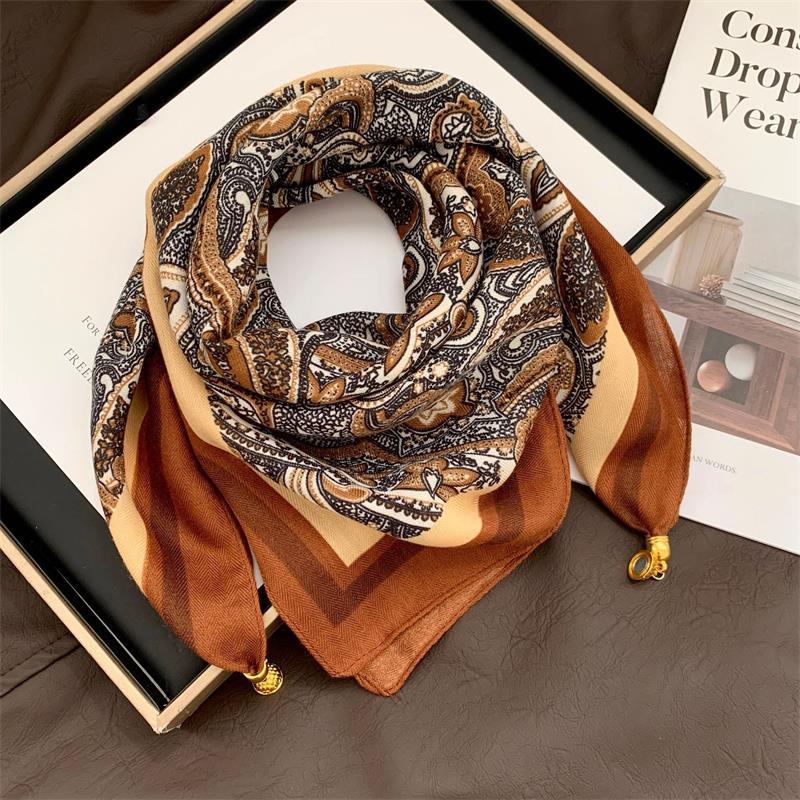 70*70 Square Scarf Retro Print Silk Scarf With Magnetic Buckle Women Neck Scarf All-Match Shawl Headscarf Accessory Gift