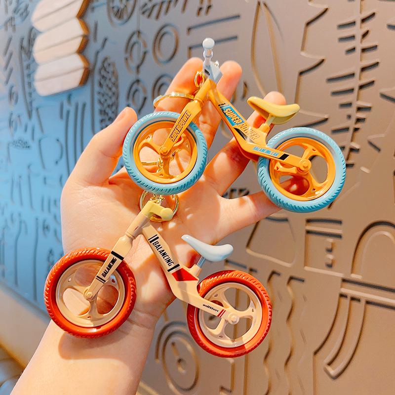 DIY Mini Bicycle Keychain Ornament