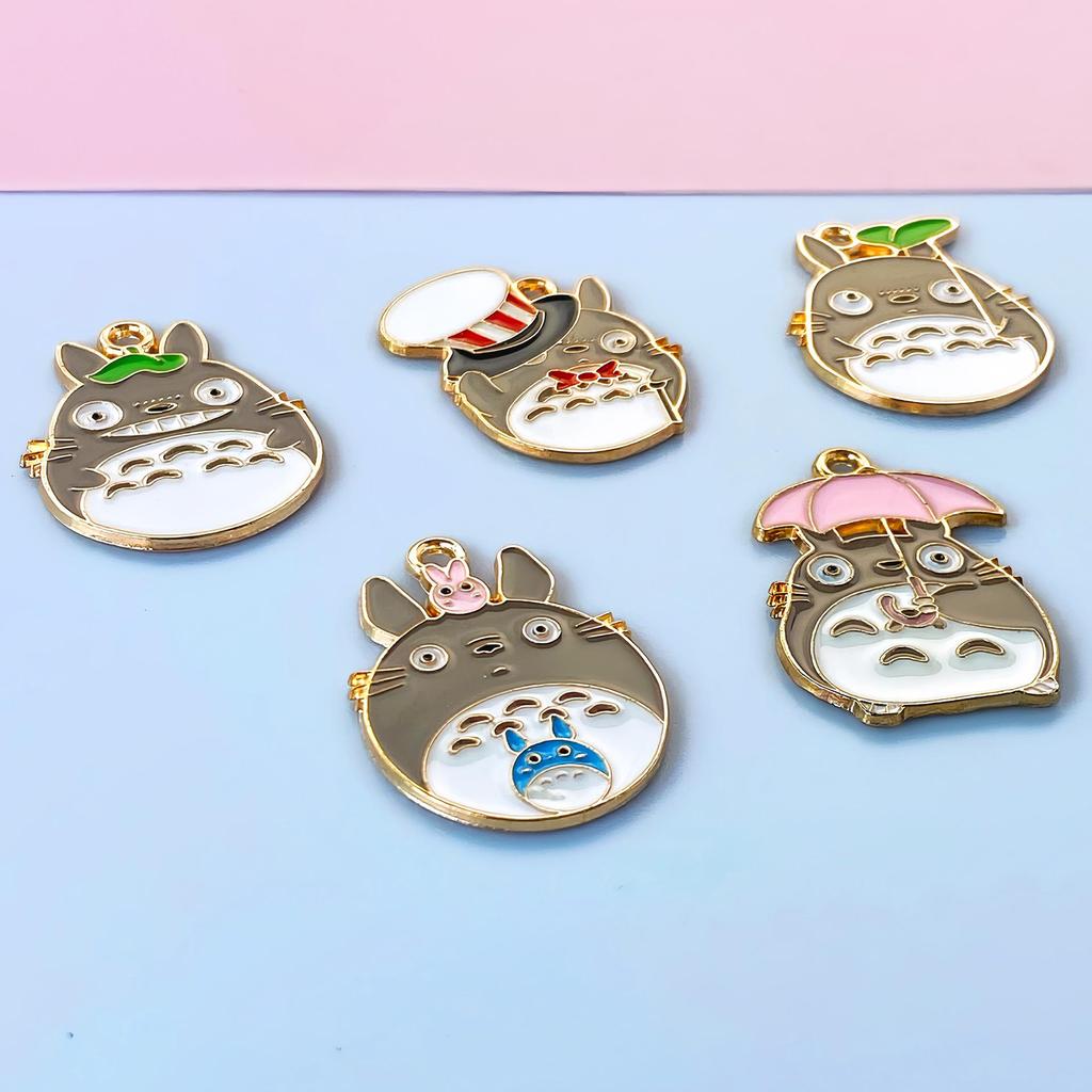 Totoro Miyazaki Pendant: Cute Cartoon Alloy Keychain Charm with Drip Oil Finish