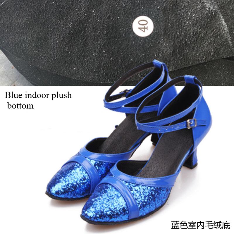 

Новая латиноамериканская обувь для танцев Женская обувь для танго, сальсы, современных танцев для взрослых, обувь для бальных танцев на мягкой подошве, на высоком каблуке 5 см 41