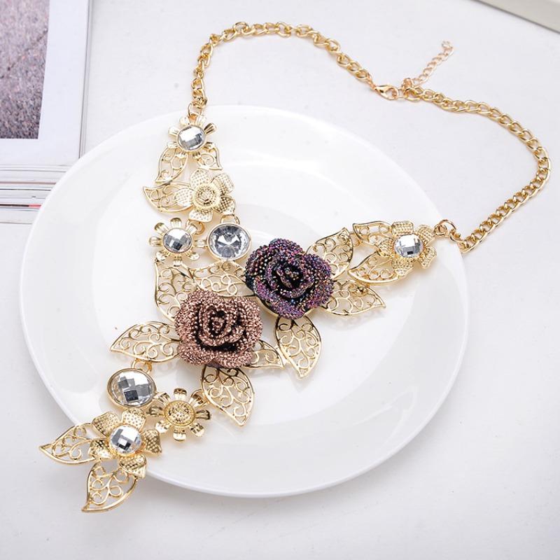 Women Retro Necklace Alloy Hollow Flower Diamond Necklace Stud Earrings Sets