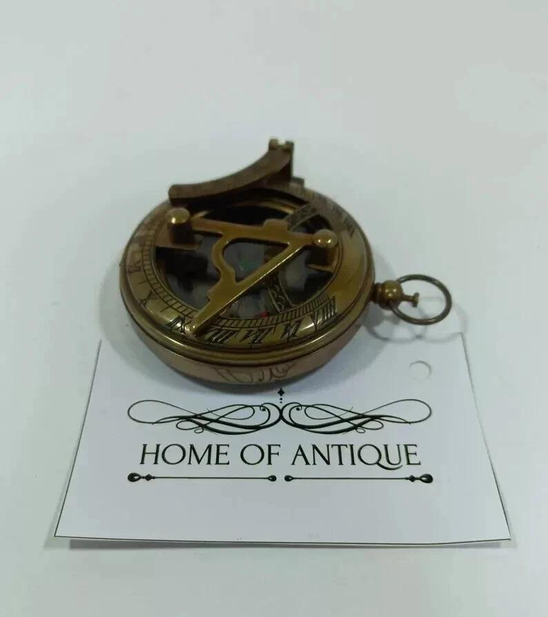 

Navigational Pocket Compass with Sundial by Home of Antique коричневий