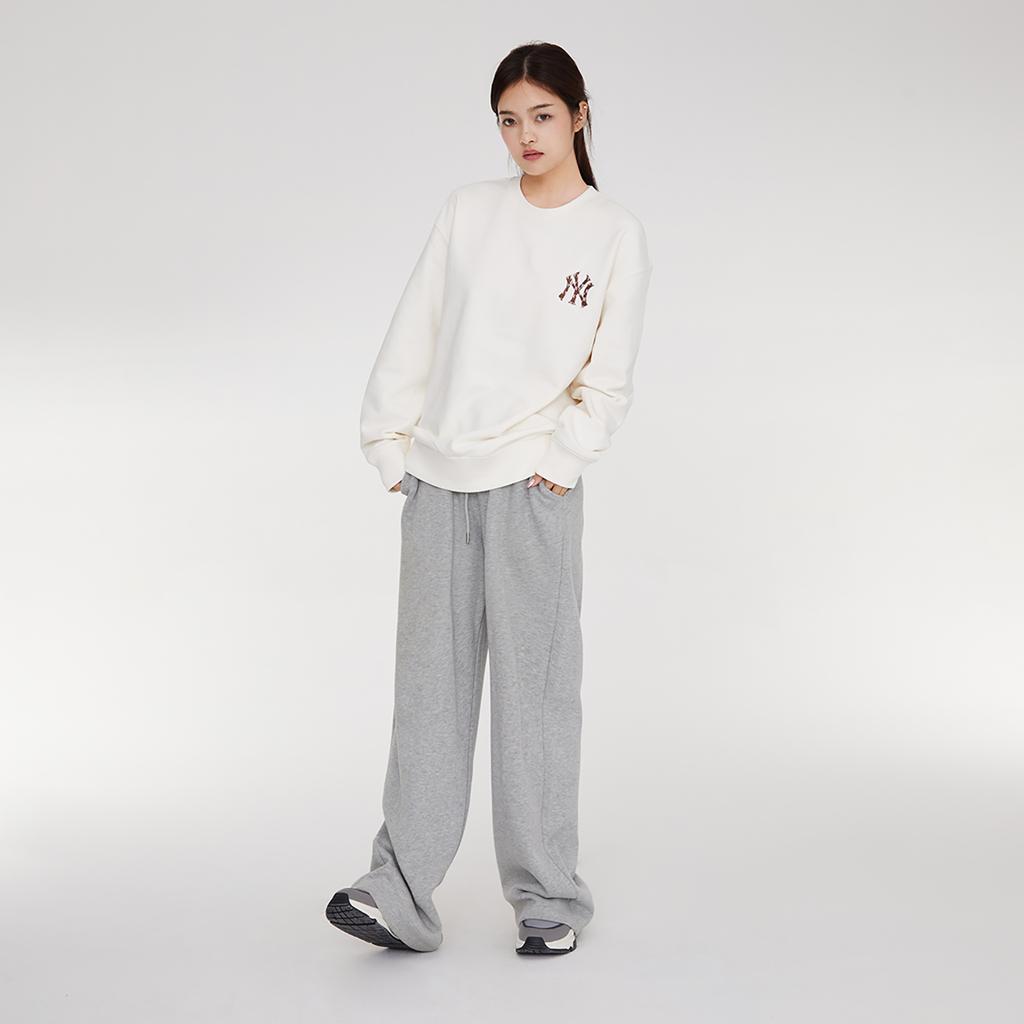 New MLB New York Yankees Sweatshirt Unisex White 3AMTM1234-50CRS