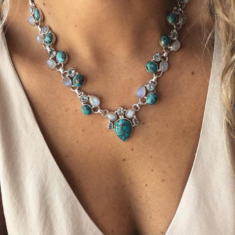 Female Creative Personalized Necklace Alloy Set With Turquoise Fashion Bohemian Style Flower Necklace Pendant Daily Jewelry Gift