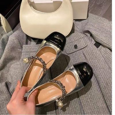 Sommer neue runde Zehen Mary Janes dicker Absatz einzelne Schuhe Damenmode Temperament vielseitig Taschenkopf mit Perle farblich passend