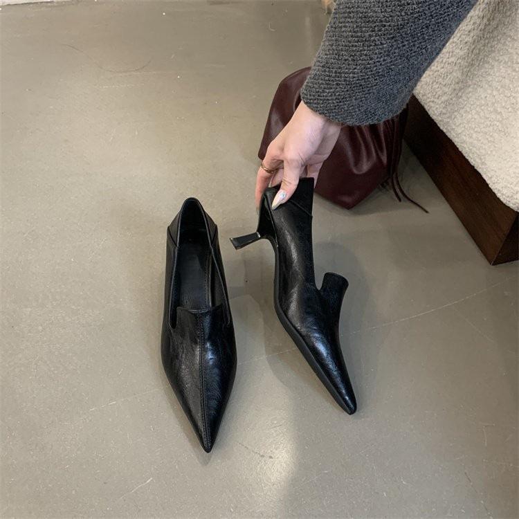 Herbst Spitzkopf Dünner Absatz Mittlerer Absatz Einzelne Schuhe Weiche Sohle Dünner Niedriger Absatz Britischer Stil Kleine Lederschuhe