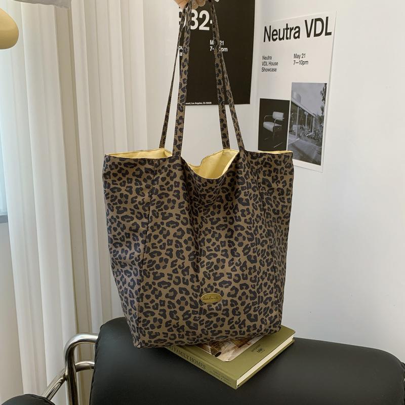 

Холщовая сумка с леопардовым принтом, женская, новинка 2025 года, модная сумка-тоут, повседневная, вместительная сумка через плечо