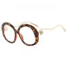 Oval Large Frame Pearl Metal Feet Fashion Flat Mirror Transparent Lens Retro Elegant Suitable for Daily Vacation Use