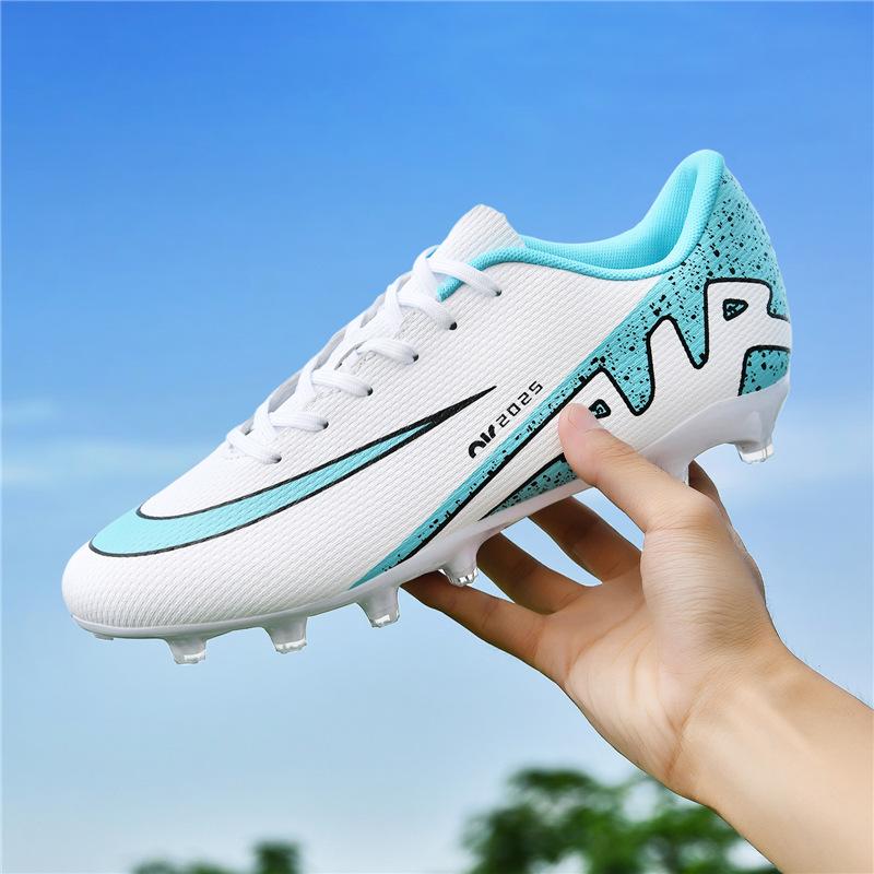 New low-top football shoes men's and women's youth artificial turf long nails broken nails professional football shoes