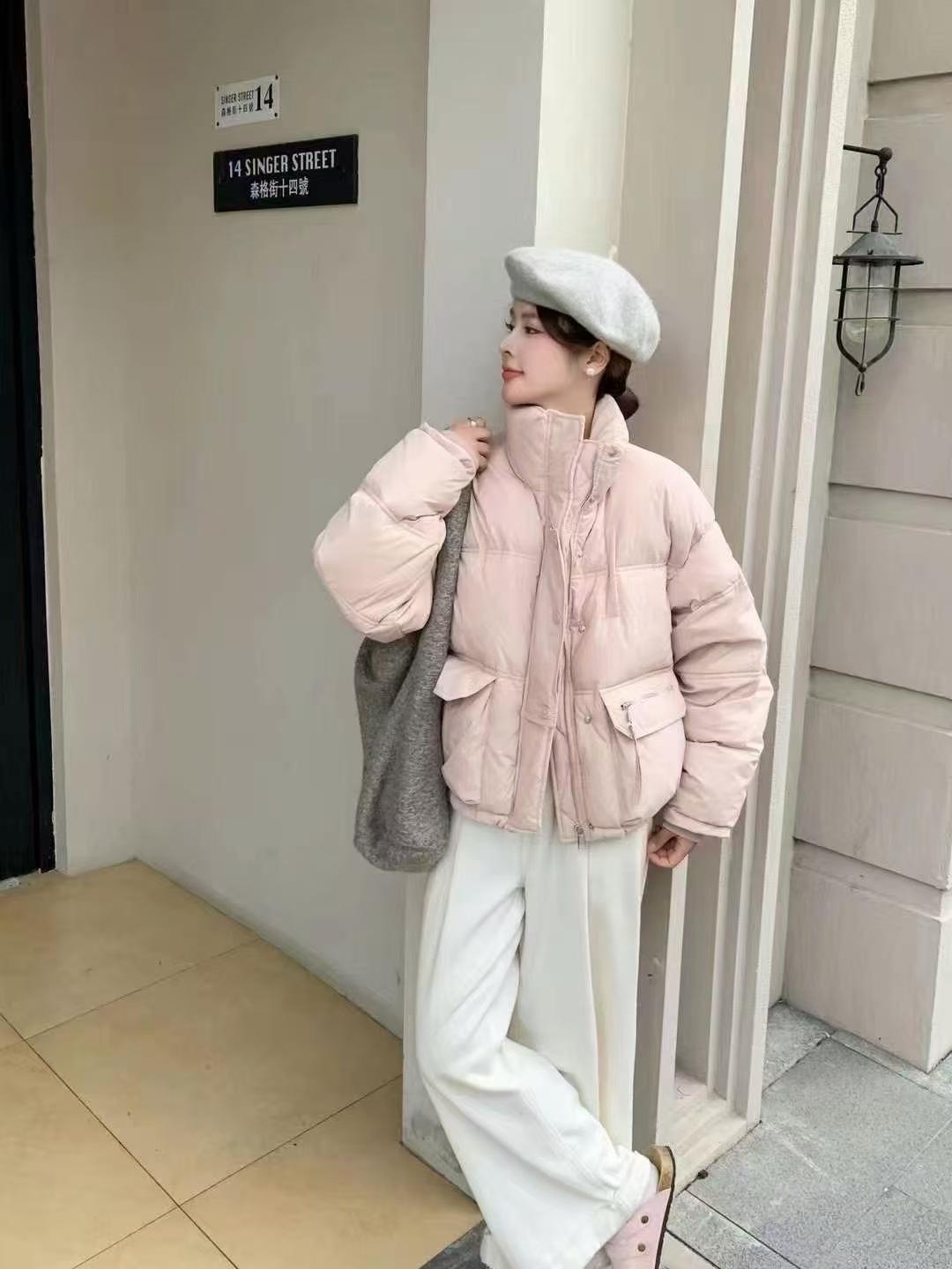 

Fashion small short cotton-padded clothes women s 2025 winter new foreign-style thickened jacket design sense small cotton-padded jacket L рожевий