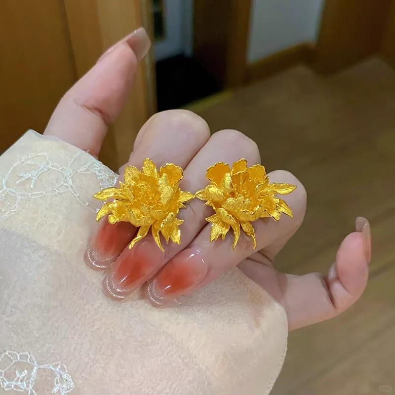 Gold-Plated Peony Flower Stud Earrings - Vintage Light Luxury Style for Women