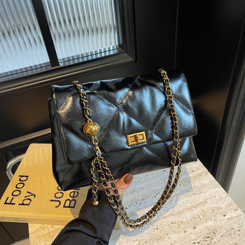 Rhombus chain bag women's autumn and winter retro new versatile shoulder messenger bag premium commuter bag