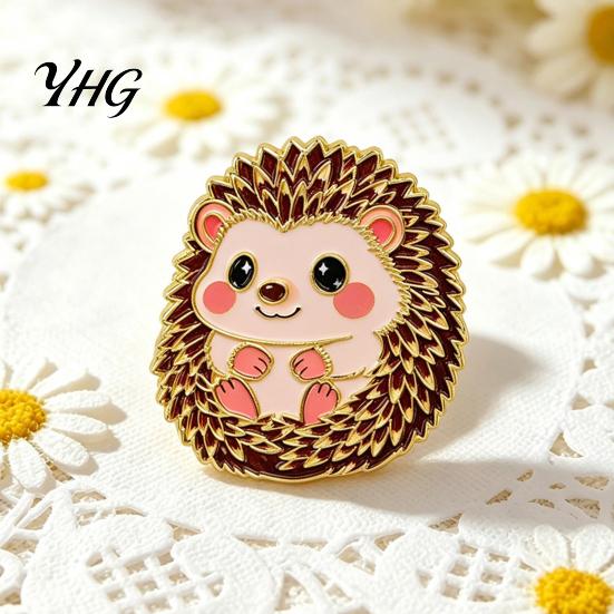 Cartoon Animal Badge Enamel Brooch Pin, Bear Penguin Fox Dog Hedgehog Badge, Decorative Men Women Alloy Pin for Coats Sweaters Scarves
