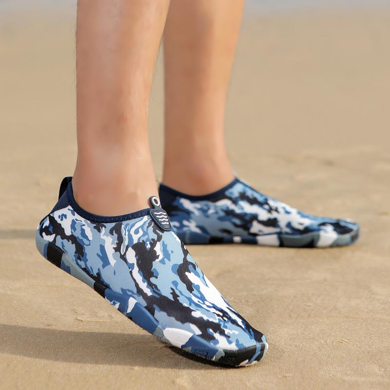 New Summer Beach Aqua Shoes Outdoor Creek Tracing Water Shoes Quick Dry Breathable Hiking Aqua Shoes Lighten Yoga Sneakers