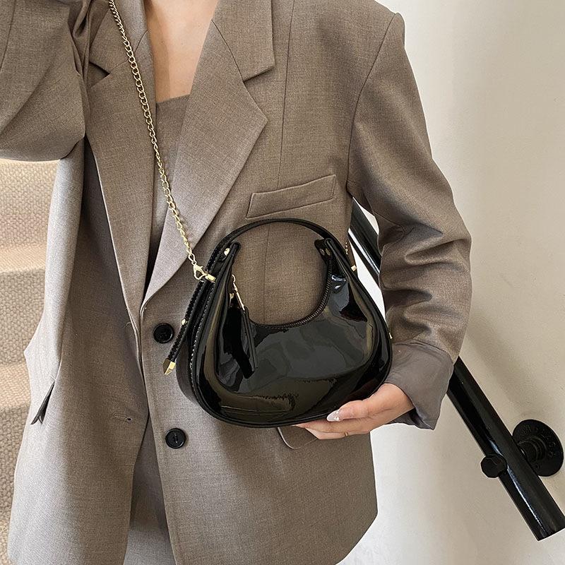 Women's bag 2025 new Mori fashion candy color niche hand bag ins single shoulder glossy dumpling bag tide