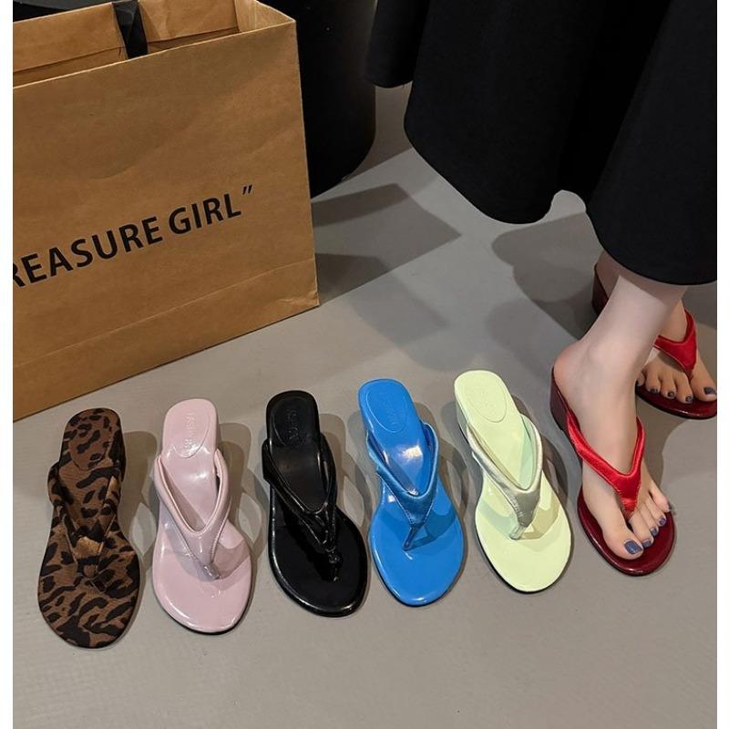2025 Summer New Brand Women Slipper Narrow Band Ladies Casual Slides Outdoor Dress Flat Heel Vacation Sandal