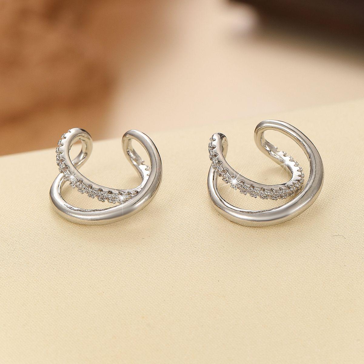 

Minimalist Style Zirconia Double Layer Crossover Ear Cuff for Women
