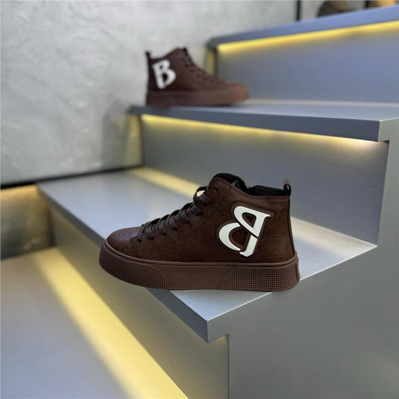 New breathable and comfortable high-top comfortable and wear-resistant leather surface solid color lightweight casual board shoes