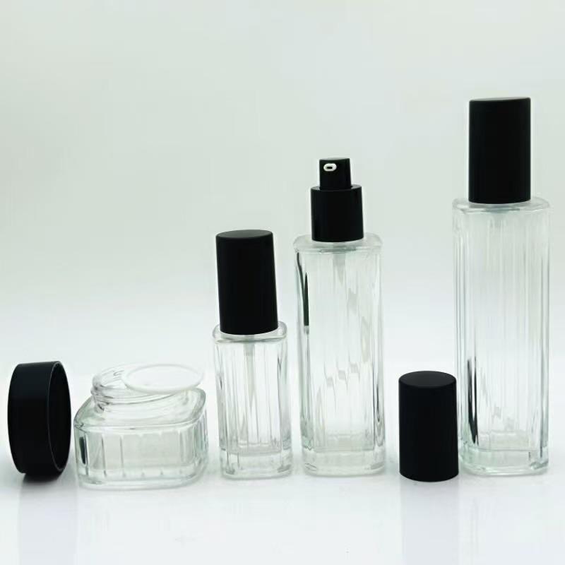 Transparent Striped Bottle Set: 120ml Essence, 100ml Toner, 40ml Foundation, 50g Cream.