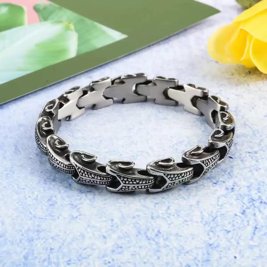 New Hip-hop Retro Dragon Bone Bracelet Front and Back Chain Engraved Double-headed Snake Cobra Cold Style