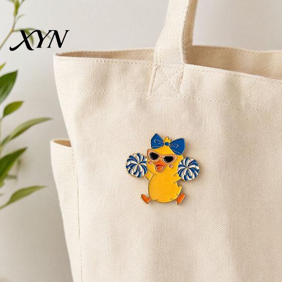 Daily Wear Brooch Enamel Technology Brooch, Cartoon Anime Cheerleading Duck Shape Pin, Small Pin Sturdy for School Uniforms Bags Sunglasses Accessory