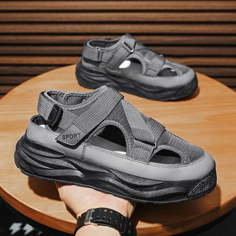 

Hot 2024 new summer outer wear hollow sandals deodorant bag head hole shoes Houxi non-slip trendy men s beach shoes 44 сірий колір