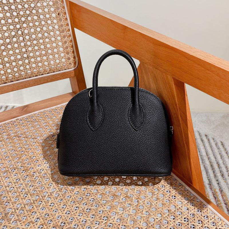 First Layer Cowhide Handheld Women's Bag, High-end Niche Design, Shell Bag, Simple and Versatile Mini Messenger Bowling Bag