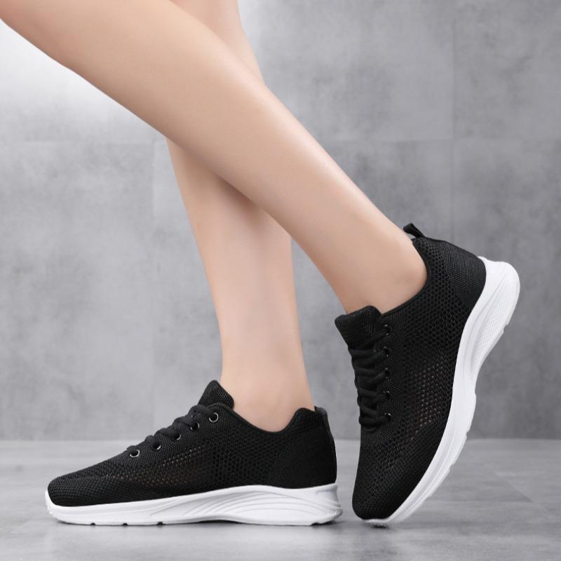 Fashion and Lightweight Summer New Mesh Breathable Running Shoes