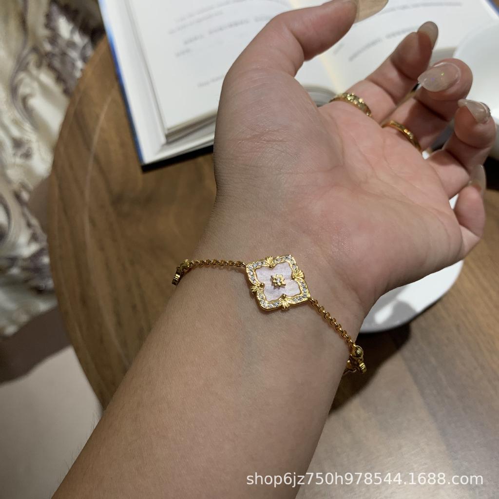 Lasbuchi Court Style Four-Leaf Clover Natural White Fritillary Tiger Eye Bracelet Light Luxury High-End Jewelry