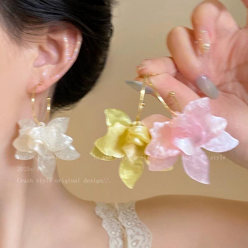 French Floral Petal Stud Earrings: Exquisite Spring Vinegar Acetate Design for Women