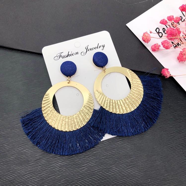 

Atmospheric retro fan-shaped fringed stud earrings, metal personality exaggerated trendy girl versatile temperament earrings and ear jewelry