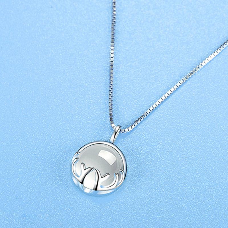 

Luxury Silver Plated Round Moonstone Pendant Necklaces Women Cute Branch Choker Clavicle Chain Short Charm Necklace