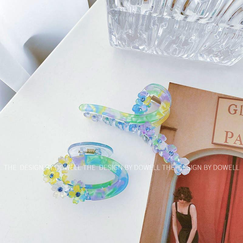 Stylish Korean Acetate Hair Clip With Charming Floral Design For Elegant Updos