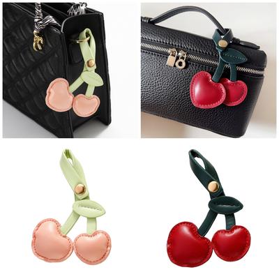 Elegantes PU-Leder Kirschtaschen-Anhänger Fruchtform Schlüsselanhänger Modischer Handtaschen-Anhänger Zubehör für Damen Mädchen