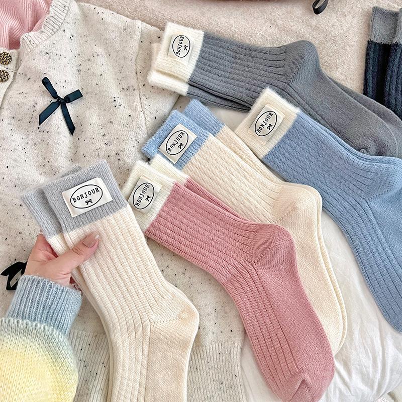 Patterned Multi-color Wool Socks for Children, Suitable for Autumn and Winter, Providing Warmth and Extra Thickness, Chunky Socks, Mid-calf Length.