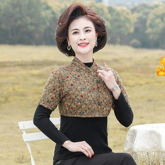 Mom's Velvet-Lined Shoulder Protector & Mid-Sleeve Vest for Elderly Women's Warmth and Neck Support
