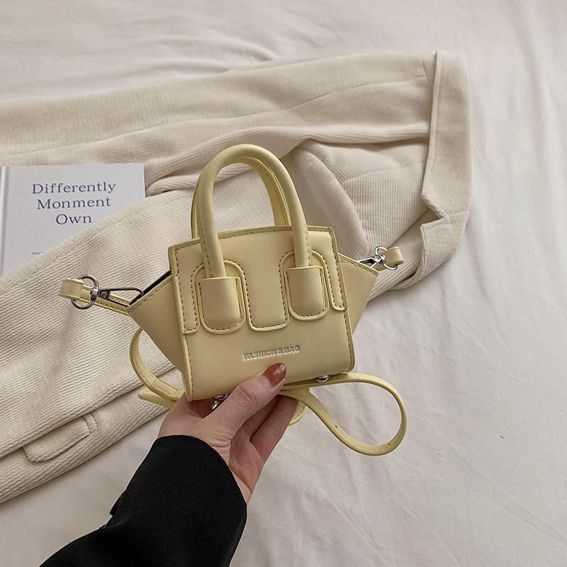 Modern Korean Baby Wing Bag Playful Mini Shell Bag For Stylish Little Girls