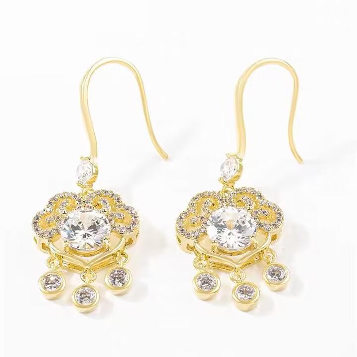 2025 Trendy Auspicious Cloud Zirconia Earrings for Women: Shiny Diamond-Look Ear Hooks In Chinese Style