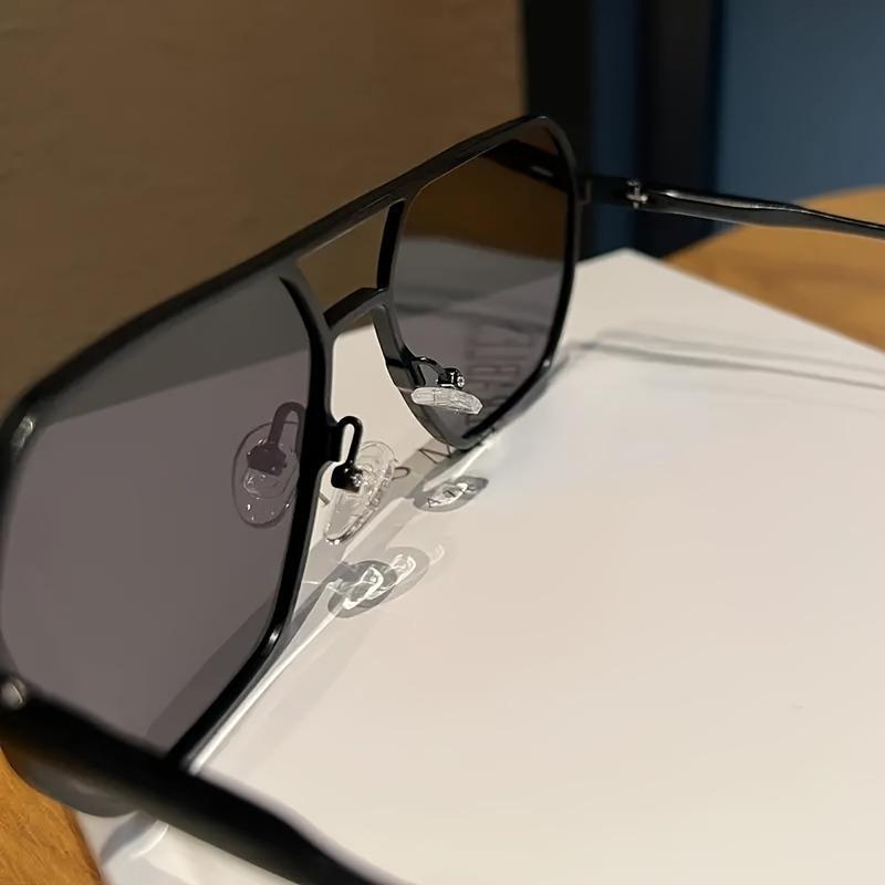 Square Polarized Pochromic Glasses Metal Frame for Men & Women Ideal for Driving