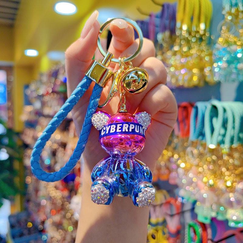 Bear Resin Keychain With Glitter Gradient Finish For Gift Giving And Decoration