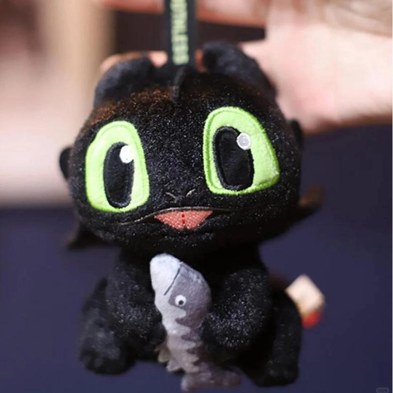Real Universal Studios Dragon Taming Toothless Doll Plush Holding Fish Doll School Bag Doll Cute Gift