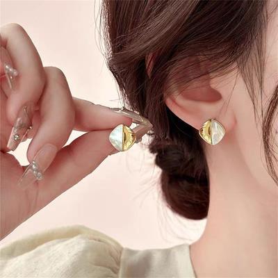 Enamel White Golden Square Contrast Color Stud Earrings for Women Jewelry Boucles D'oreilles Pendientes Jewelry