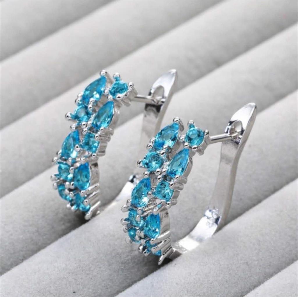 Elegant Light Blue Rectangular Diamond Korean Earrings