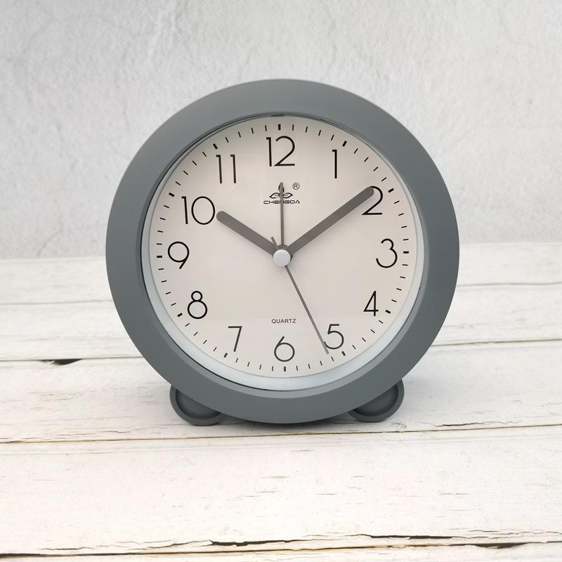

Простые Фэн европейский стиль студенческие и детские милые часы спальня бесшумные прикроватные маленькие будильники секундная стрелка квадрат 310 круглые 311