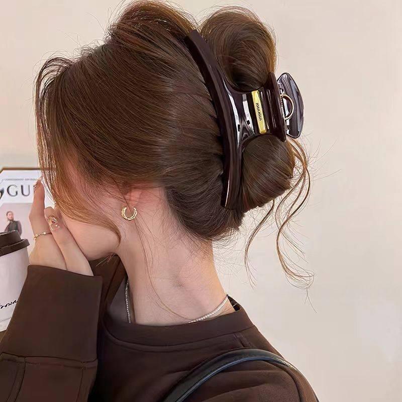 Elegant Large Hair Claw Clip for Thick Hair - High-End Korean Updo Shark Clip
