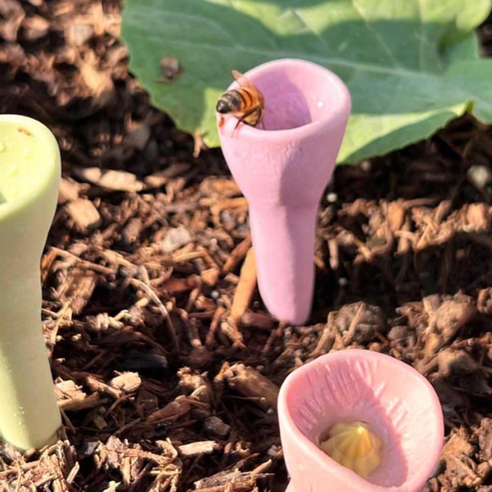 Bees Insect Drinking Cup Bee Drinking Fountain Cup Resin Five Flower Shape Bee Pollinator Water Feeder with Nursery Cup & Holder